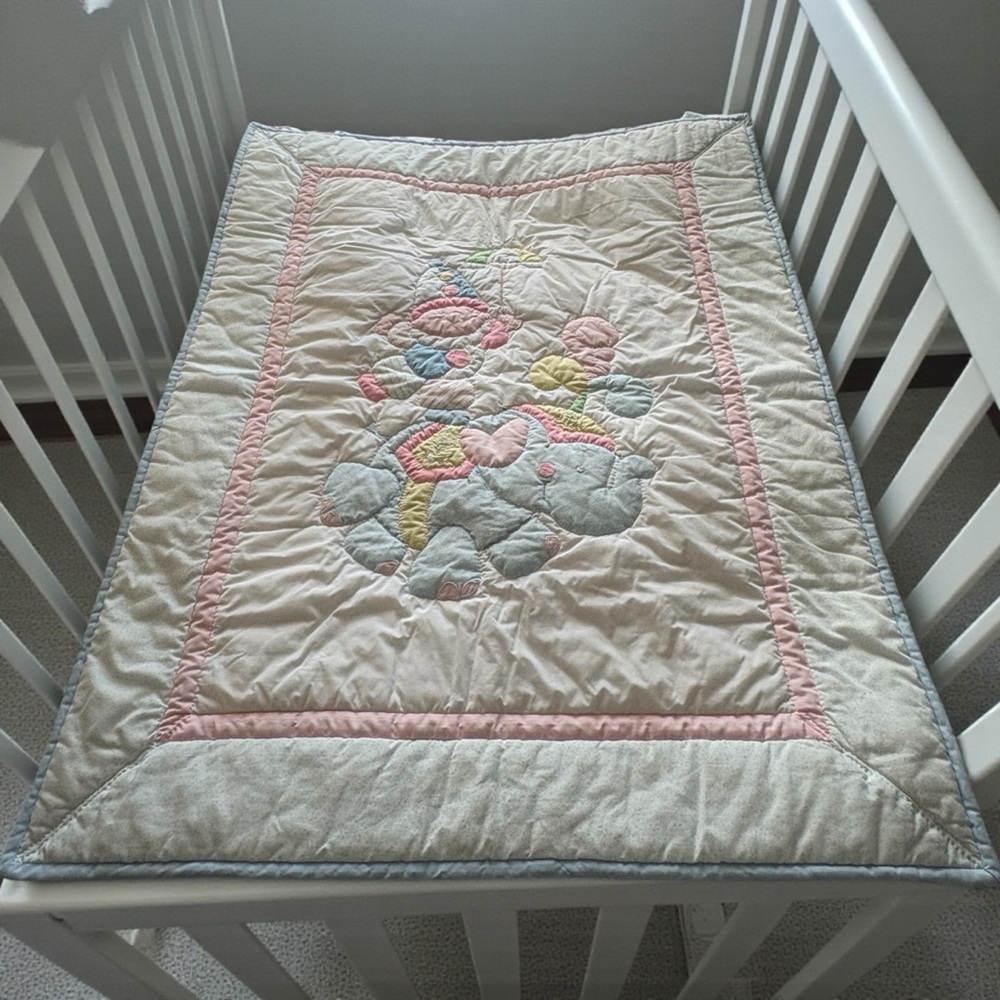 VTG House of Hatten Pastel Baby Quilt Embroidered Elephant Circus Clown 46”X35”